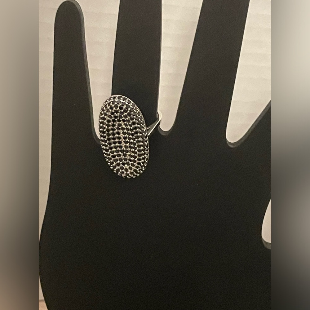 🤩Stamped S925 Black and Silver Spinel Ring -Size 6